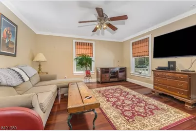 22 Broad St, Flemington, NJ 08822 - Photo 5