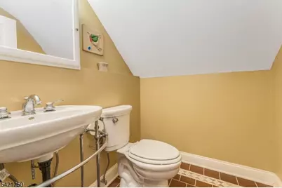 22 Broad St, Flemington, NJ 08822 - Photo 31