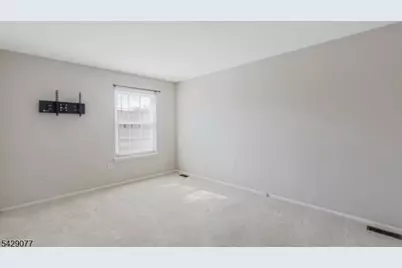 81 Almond Dr, Franklin Township, NJ 08873 - Photo 11
