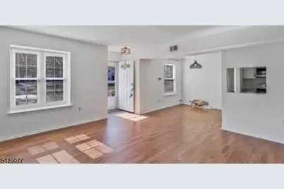 81 Almond Dr, Franklin Township, NJ 08873 - Photo 3