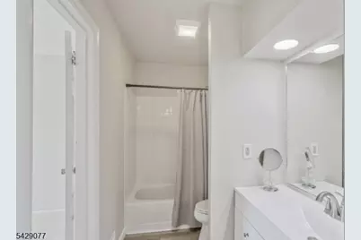 81 Almond Dr, Franklin Township, NJ 08873 - Photo 13