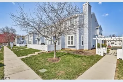 81 Almond Dr, Franklin Township, NJ 08873 - Photo 15