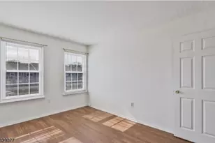 81 Almond Dr, Franklin Township, NJ 08873 - Photo 9
