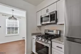 81 Almond Dr, Franklin Township, NJ 08873 - Photo 7