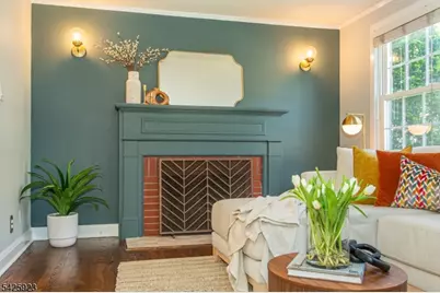 16 Haines Dr, Bloomfield, NJ 07003 - Photo 7