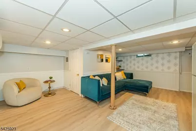 16 Haines Dr, Bloomfield, NJ 07003 - Photo 39