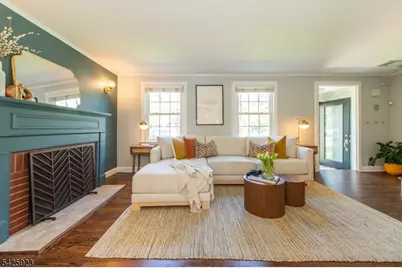 16 Haines Dr, Bloomfield, NJ 07003 - Photo 9