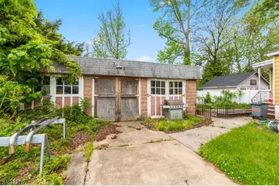 230 Aldene Rd, Roselle, NJ 07203 - Photo 17