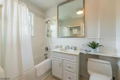 49 Harvard St, Montclair, NJ 07042 - Photo 23