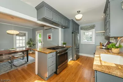 49 Harvard St, Montclair, NJ 07042 - Photo 15
