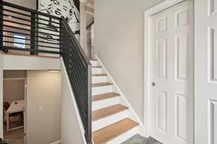 223 Chaucer Dr, Berkeley Heights Township, NJ 07922 - Photo 3