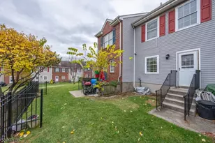 3 Martha Ct, Newark, NJ 07103 - Photo 19