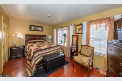 3 Martha Ct, Newark, NJ 07103 - Photo 9