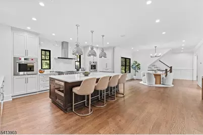 330 Hartshorn Drive, Millburn Twp., NJ 07078 - Photo 19