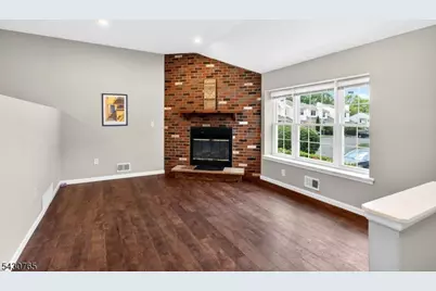 61 Freemont Ct, Franklin Township, NJ 08873 - Photo 7