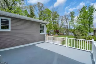 385 Maxim Dr, Hopatcong, NJ 07843 - Photo 37