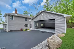 385 Maxim Dr, Hopatcong, NJ 07843 - Photo 35