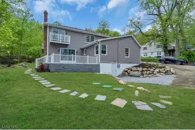 385 Maxim Dr, Hopatcong, NJ 07843 - Photo 35