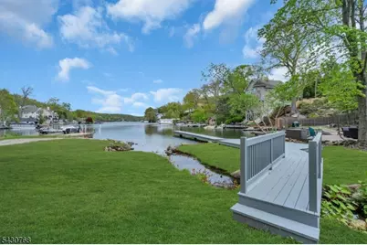 385 Maxim Dr, Hopatcong, NJ 07843 - Photo 41