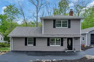 385 Maxim Dr, Hopatcong, NJ 07843 - Photo 5