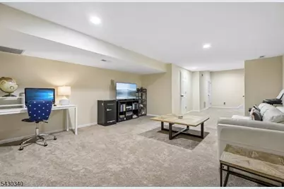 137 Kingston Ct, Madison, NJ 07940 - Photo 29