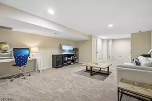 137 Kingston Ct, Madison, NJ 07940 - Photo 29