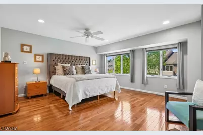 137 Kingston Ct, Madison, NJ 07940 - Photo 15