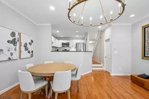 137 Kingston Ct, Madison, NJ 07940 - Photo 9