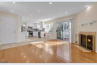 71 Nostrand Rd, Hillsborough Township, NJ 08844 - Photo 15