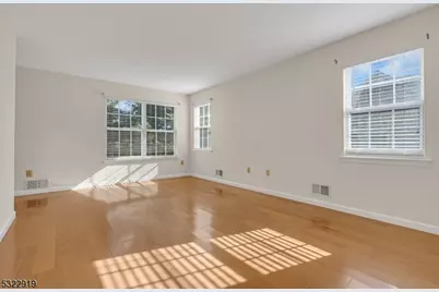 71 Nostrand Rd, Hillsborough Township, NJ 08844 - Photo 23