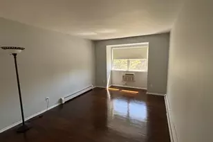 538 Andria Ave, Hillsborough Township, NJ 08844 - Photo 5