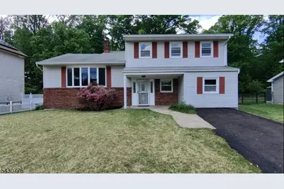 110 Murdock St, Woodbridge Township, NJ 08863 - Photo 15