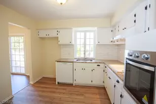 50 Mountain View Ave, Washington Township, NJ 07853 - Photo 13