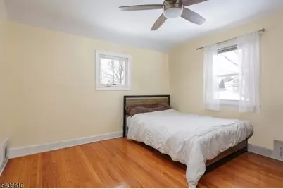 1841 Cider Mill Rd, Union Township, NJ 07083 - Photo 21