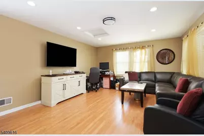 1841 Cider Mill Rd, Union Township, NJ 07083 - Photo 13
