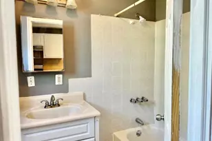 841 Rebecca Pl, Elizabeth, NJ 07201 - Photo 9