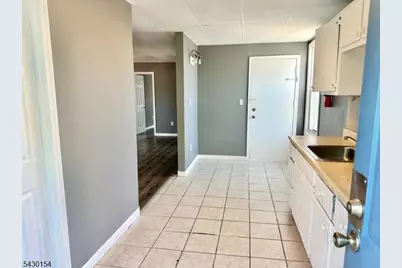 841 Rebecca Pl, Elizabeth, NJ 07201 - Photo 5