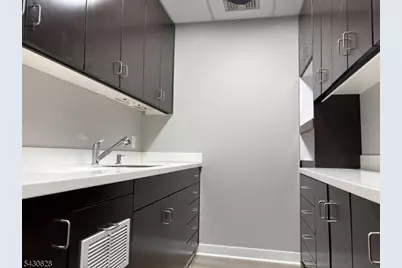 209 S Livingston Ave, Livingston, NJ 07039 - Photo 11