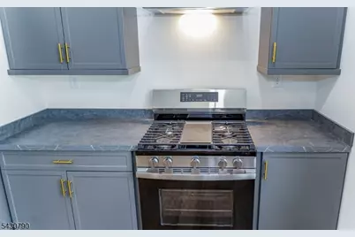 182 Ellery Ave, Newark, NJ 07106 - Photo 13