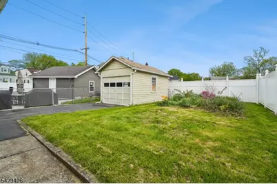1397 Orange Ave, Union Township, NJ 07083 - Photo 15