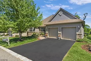 14 Wentworth Court, Hardyston Township, NJ 07419 - Photo 1