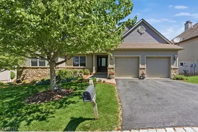 14 Wentworth Ct, Hardyston Township, NJ 07419 - Photo 1