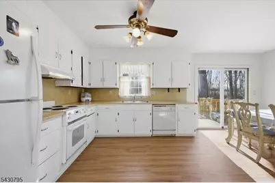 192 Bryans Rd, Washington Township, NJ 08827 - Photo 9
