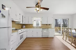 192 Bryans Rd, Washington Township, NJ 08827 - Photo 9