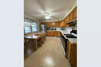 238 New St #2, Lyndhurst Township, NJ 07071 - Photo 3