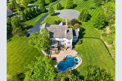 8 Morningside Ct, Raritan Township, NJ 08822 - Photo 7