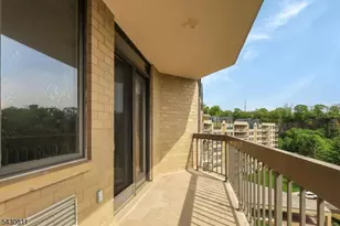 10 Smith Manor Blvd, West Orange Township, NJ 07052 - Photo 33