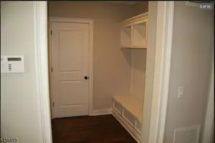33A Willow, Millburn, NJ 07041 - Photo 3
