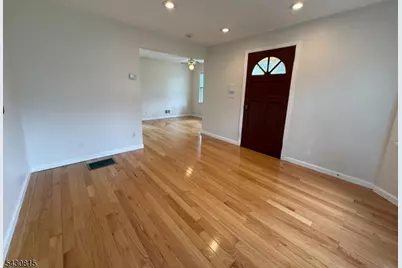 2 Chase Dr, Roxbury Township, NJ 07847 - Photo 3