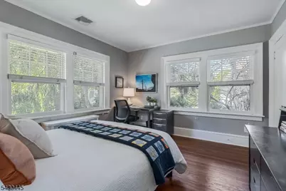 221 Christopher St, Montclair, NJ 07042 - Photo 25